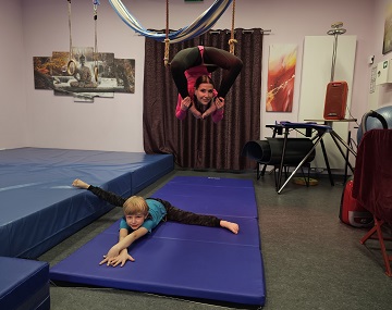 Akrobatik Yoga Studio mit Moselblick in Traben-Trarbach, Mosel